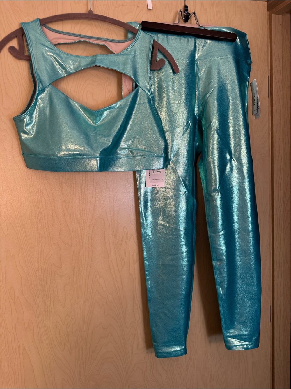 Heroine Sport Metallic Teal Sports Bra and High-Rise Leggings Set NWT!